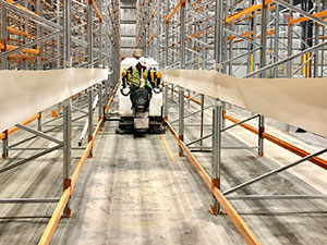 Grinding the floor with the CoGri Laser Grinder